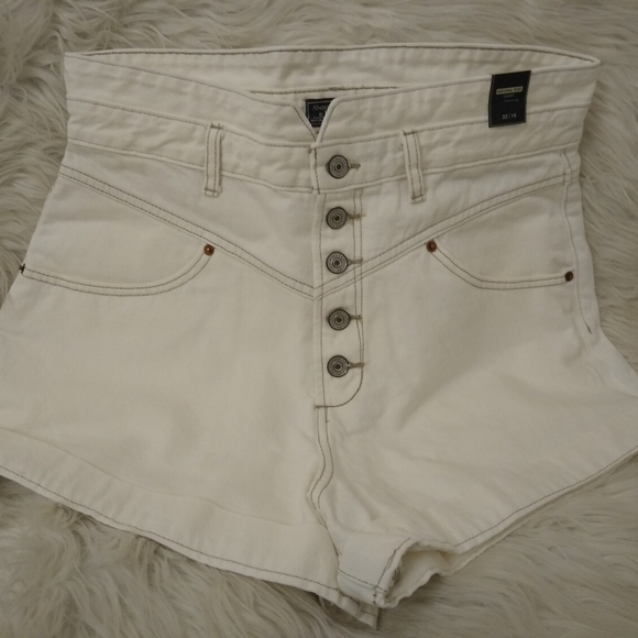 A&F high shorts - Picture 1 of 3